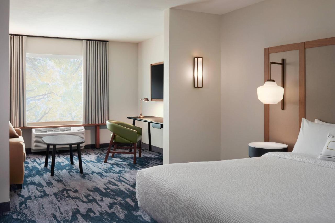 Fairfield Inn & Suites By Marriott Лоди Екстериор снимка