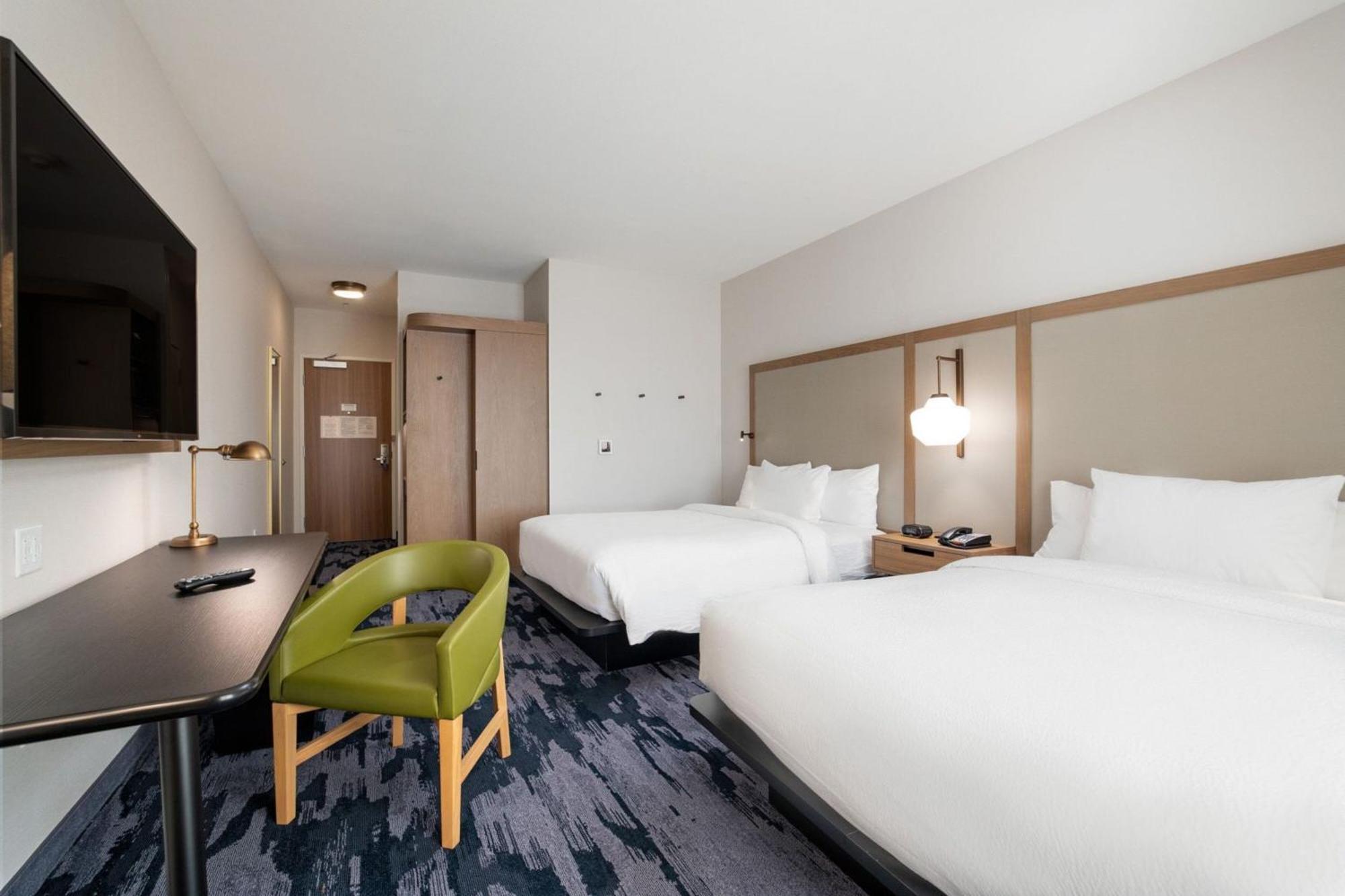 Fairfield Inn & Suites By Marriott Лоди Екстериор снимка